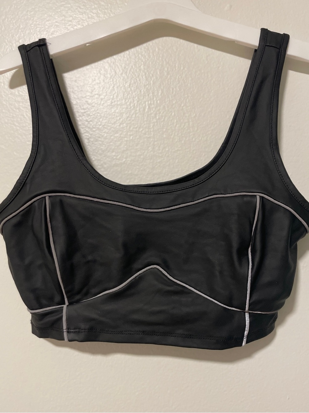 Nova Sport Black Sports Bra with Contrast Piping Women's Medium